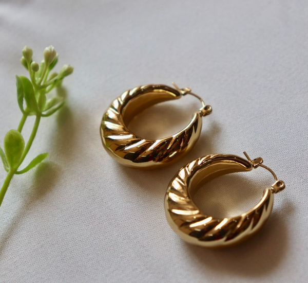 2.Gold Swirl Hoop - 18K Gold Plated & Waterproof